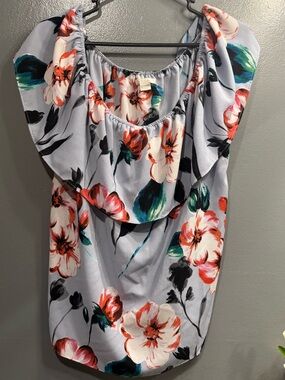 c & e Floral Off-Shoulder Camisole Light Blue Ruffle Beach Lightweight Tropical